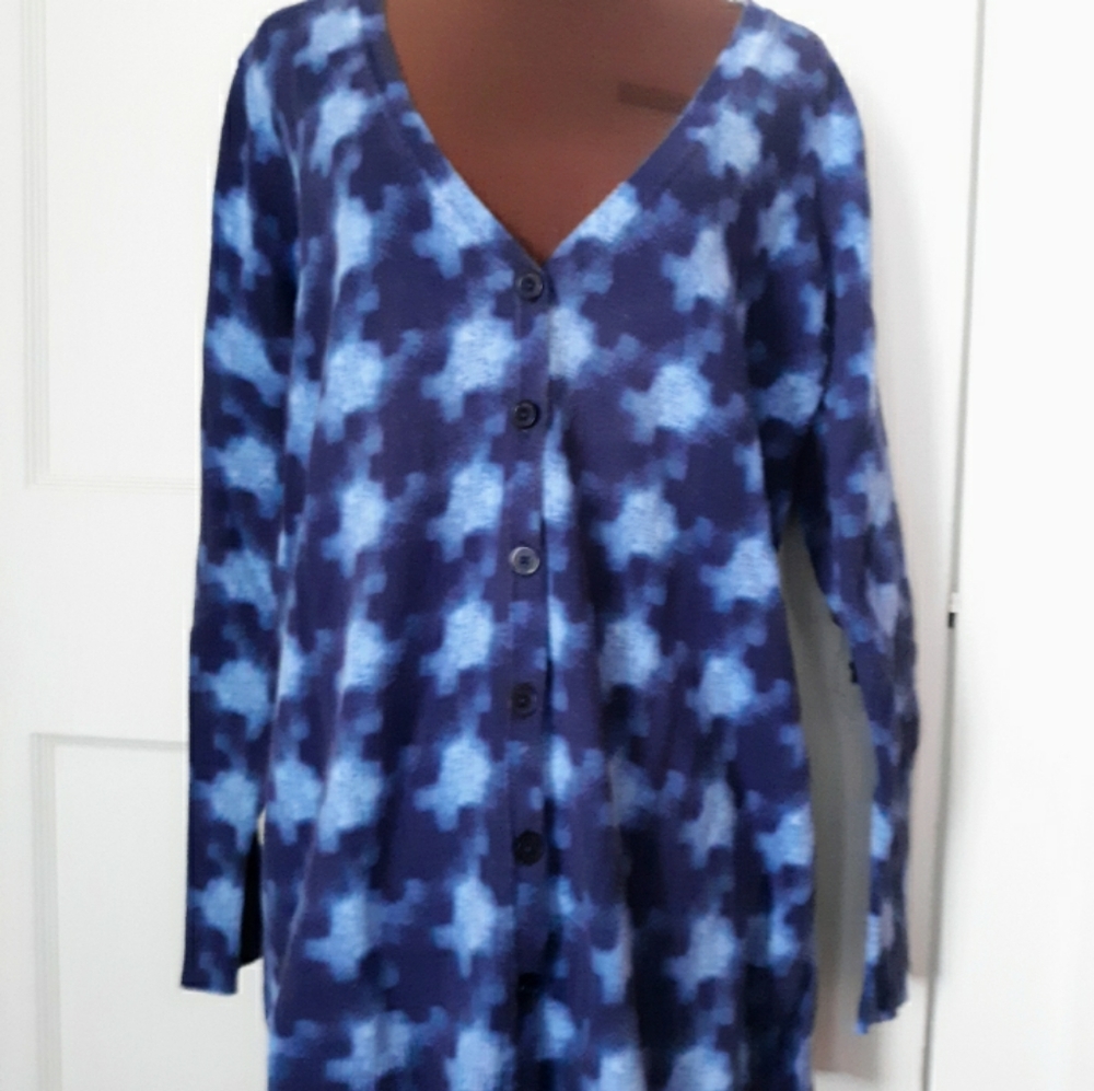Isaac Mizrahi Live Long Blue Sweater